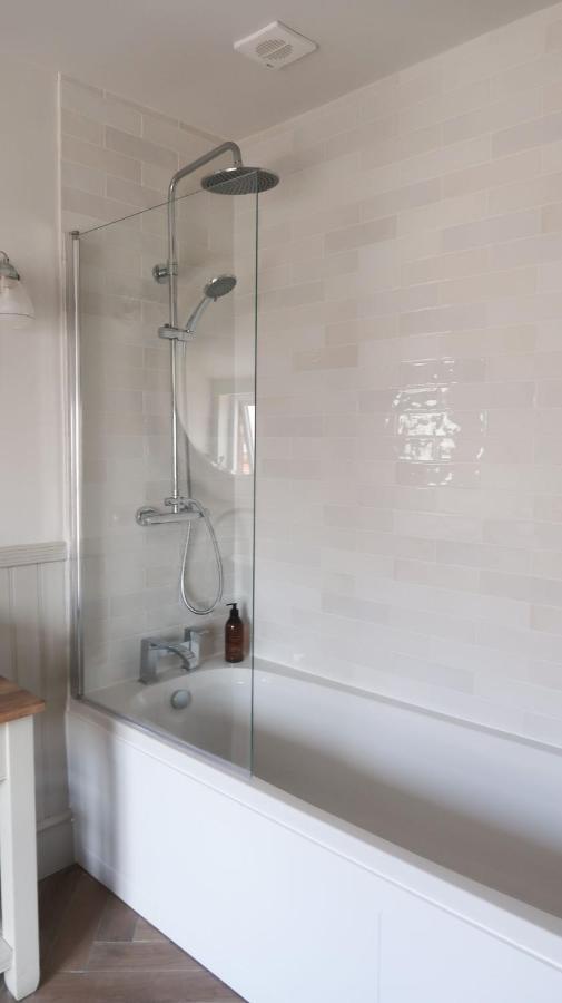 Luxury Living Outside The City Walls - Sleeps Six! Chester Exterior foto