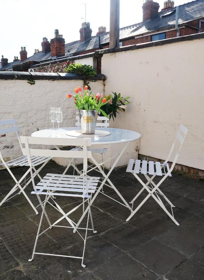 Luxury Living Outside The City Walls - Sleeps Six! Chester Exterior foto